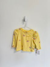 baby Gap Top 6-12 months yellow rainbows