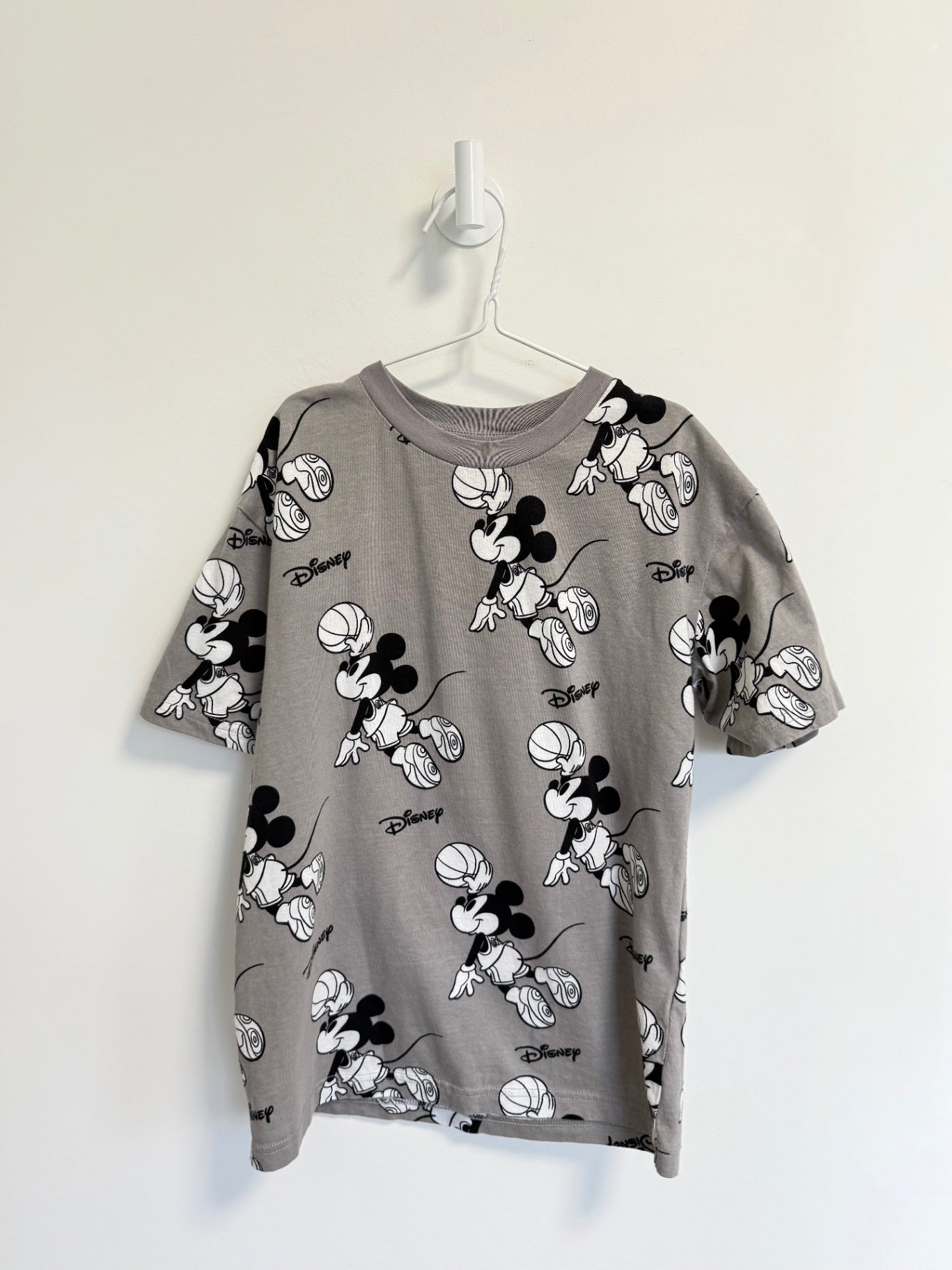 H&amp;M T-Shirt 8-10 years Grey Mickey Mouse