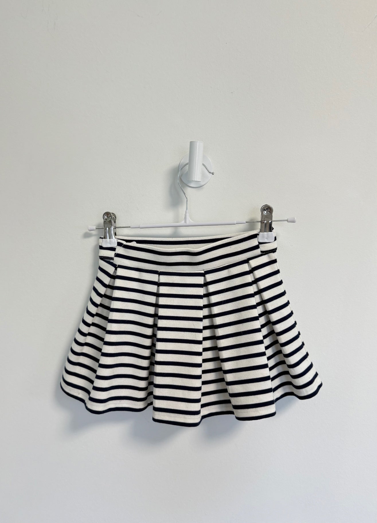 H&amp;M Skirt 1 1/2- 2 years white/navy stripes