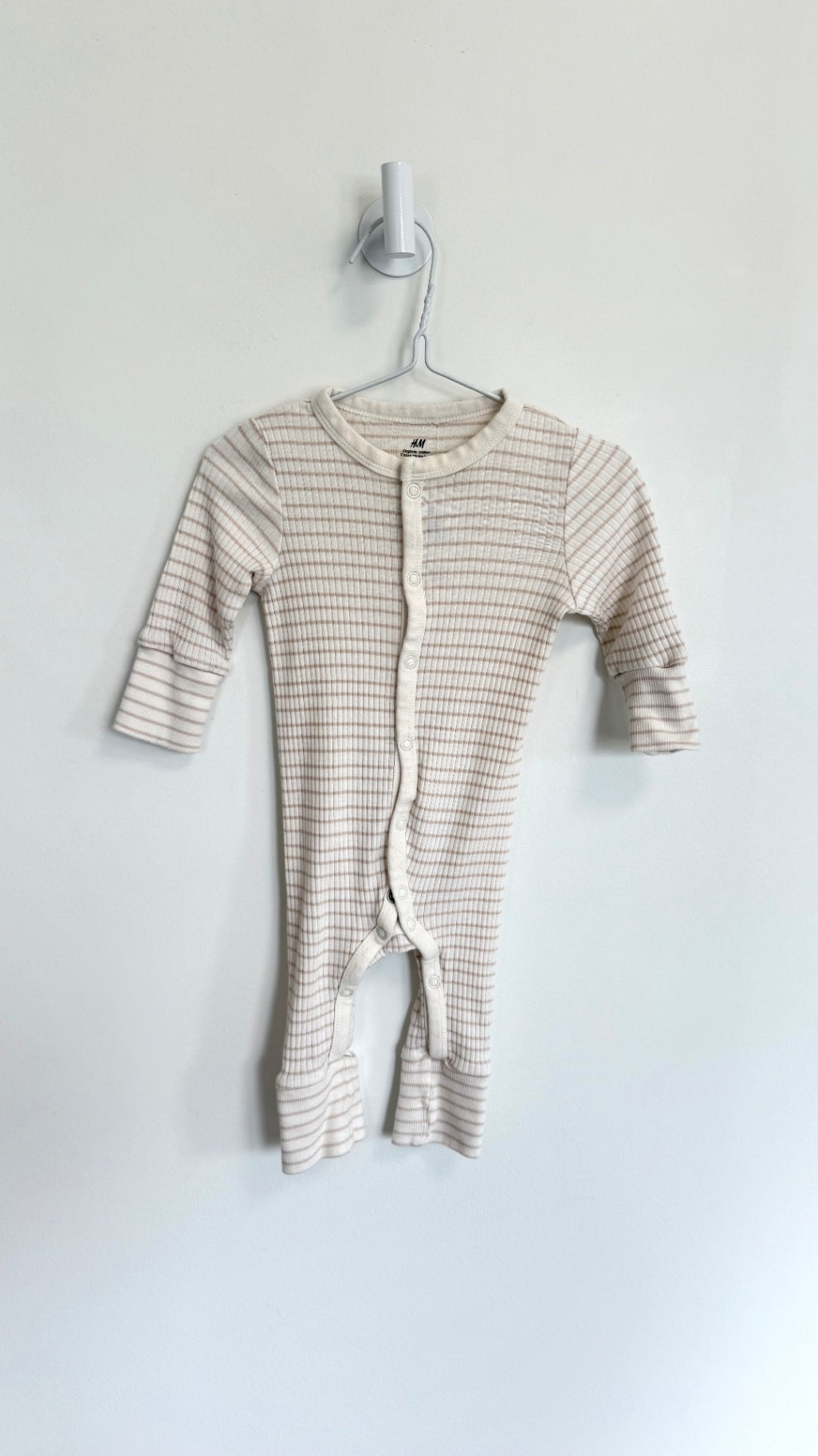H&amp;M Sleepwear 2-4 Months white/tan stripe