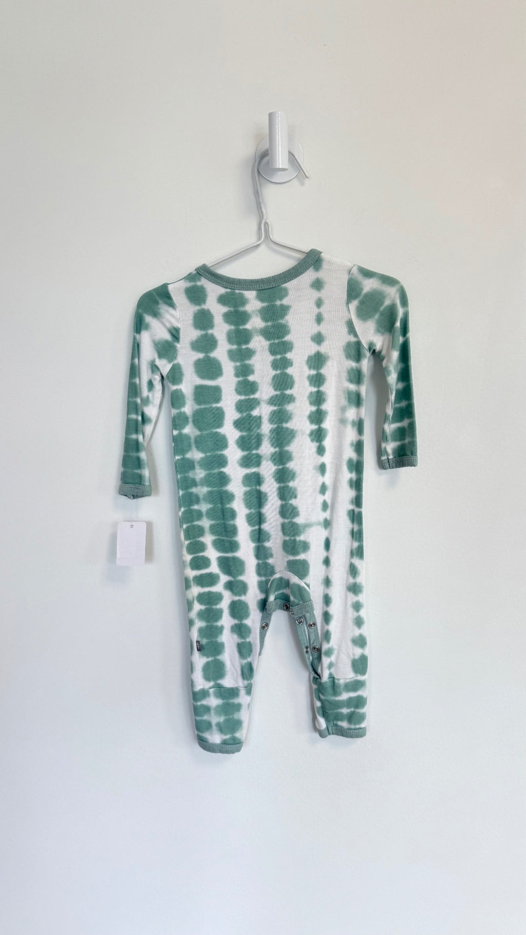 Kyte Pajamas 6-12 months green/white