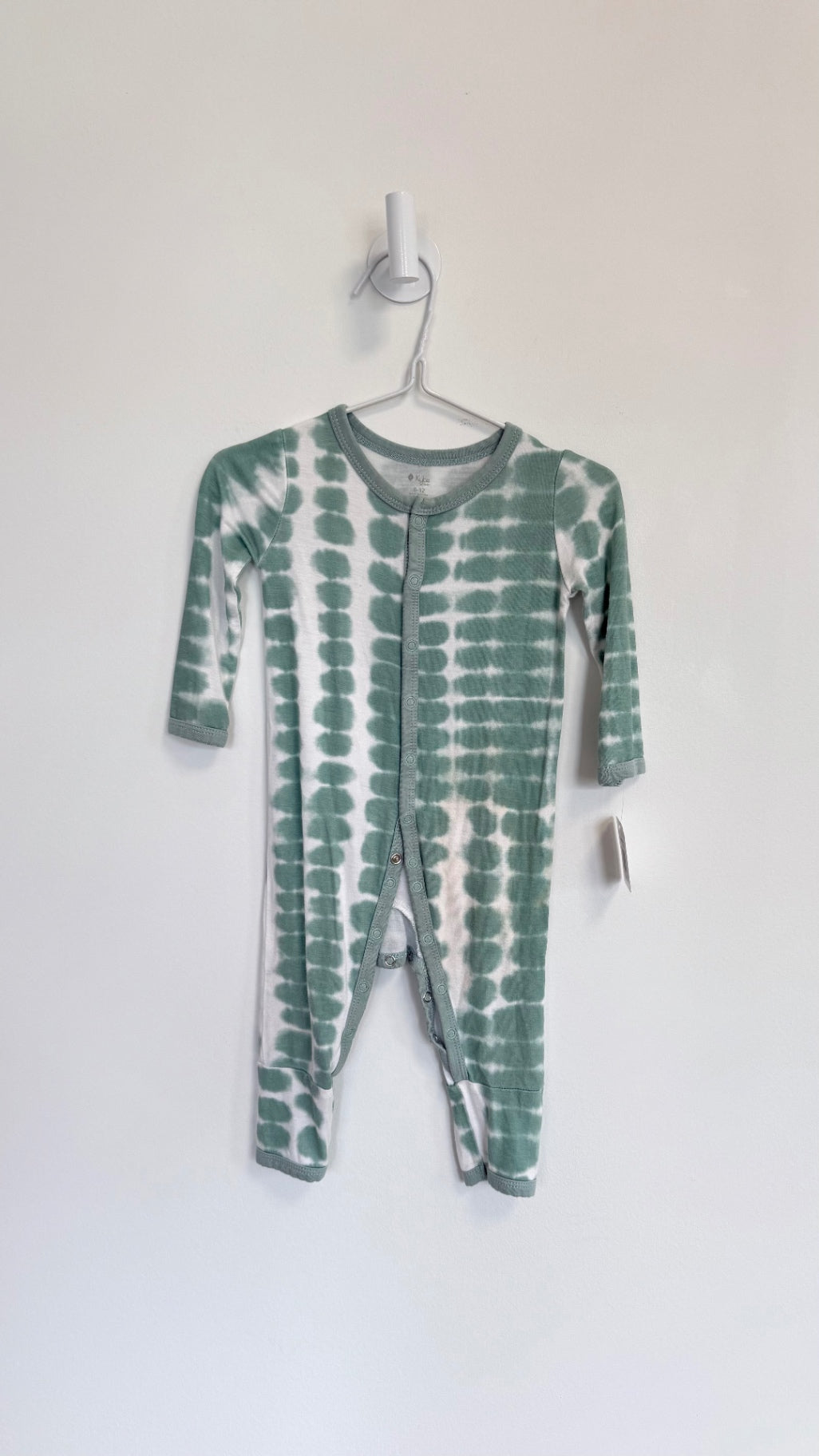 Kyte Pajamas 6-12 months green/white