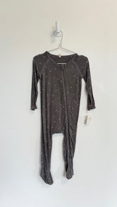 Quincy Mae Pajamas 12-18 months grey