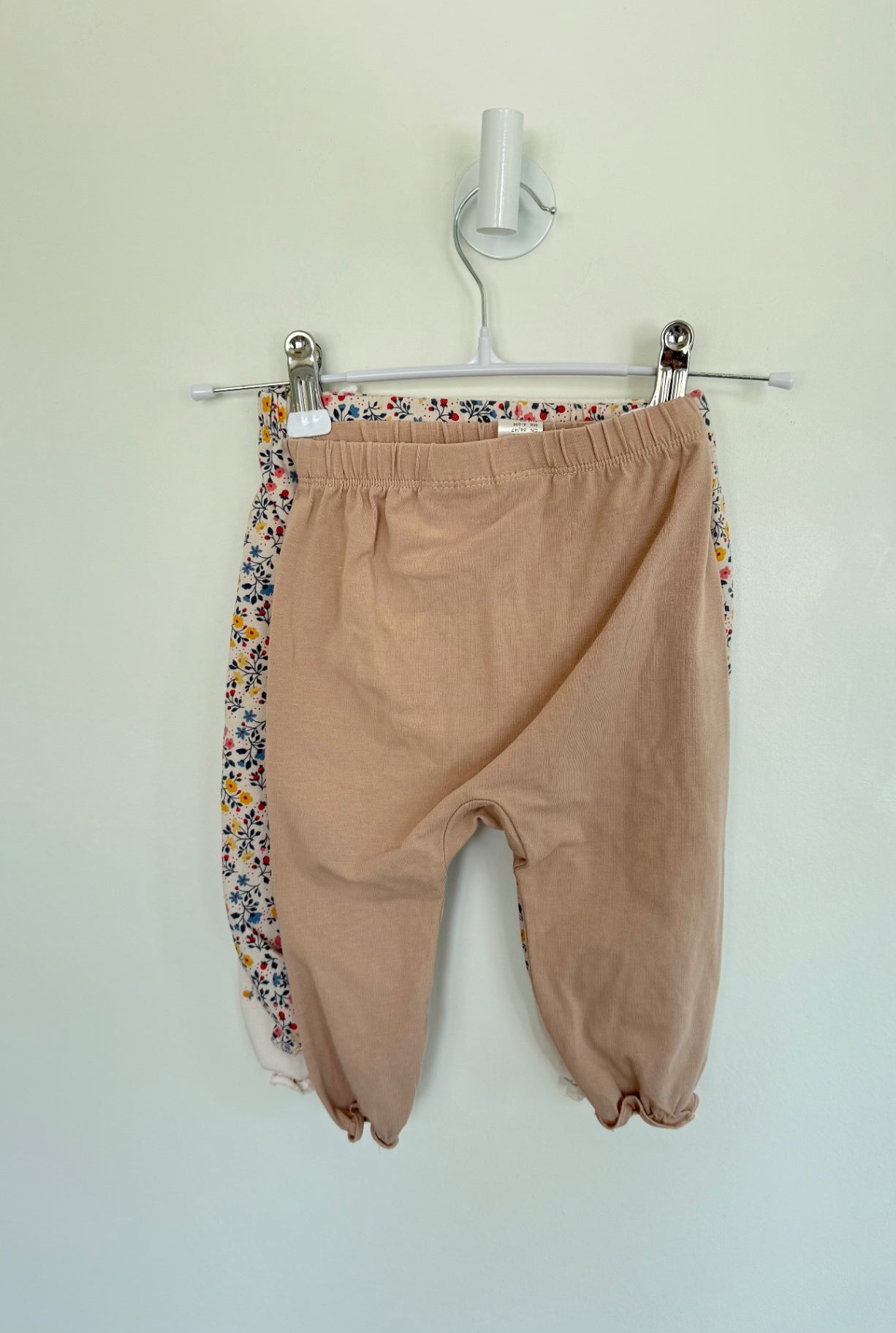 H&amp;M 3 pk pants 4-6 Months Multi