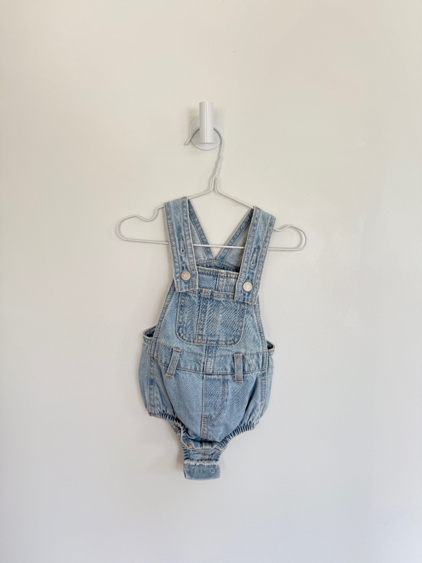 Old Navy Overalls- Shorts 3-6 months denim